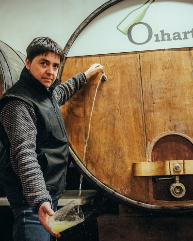 DÉJEUNER AVEC LES PRODUCTEURS DE CIDRE À OIHARTE