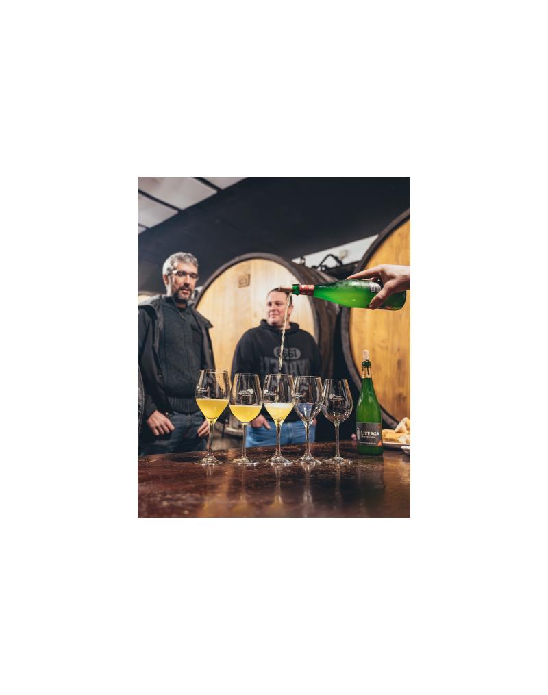 Bisita eta bazkaria Lizeaga sagardotegian