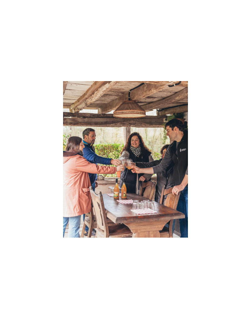 Visita y comida en la Sidrería Lizeaga Visita y comida en la Sidrería Lizeaga