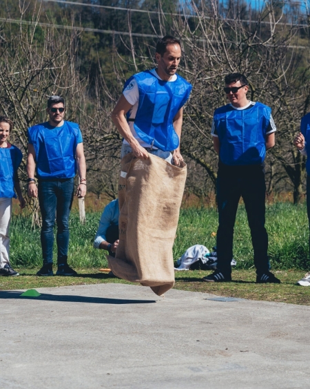 RURAL SPORTS OR GYNCANA IN A CIDER HOUSE RURAL SPORTS OR GYNCANA IN A CIDER HOUSE
