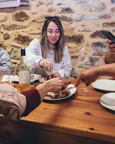 RURAL SPORTS OR GYNCANA IN A CIDER HOUSE RURAL SPORTS OR GYNCANA IN A CIDER HOUSE
