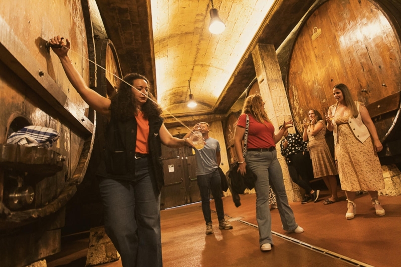 ALBAOLA Y BODEGA DE SIDRA ALBAOLA Y BODEGA DE SIDRA