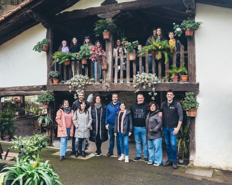 GUIDED TOUR IN A CIDER CELLAR