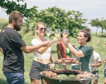 GUIDED TOUR WITH MEAL IN A BASQUE CIDER HOUSE