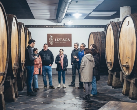 Visita y comida en la Sidrería Lizeaga
