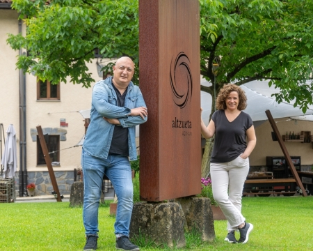 GUIDED TOUR WITH MEAL IN ALTZUETA CIDER HOUSE