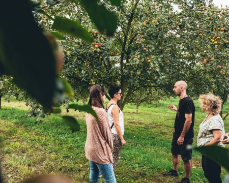 VISITA EN LA BODEGA IPARRAGIRRE