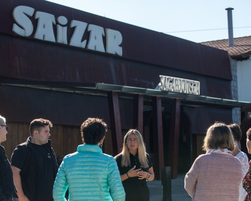 GUIDED TOUR WITH MEAL IN SAIZAR CIDER HOUSE GUIDED TOUR WITH MEAL IN SAIZAR CIDER HOUSE