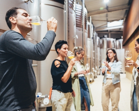 GUIDED TOUR WITH MEAL IN SAIZAR CIDER HOUSE GUIDED TOUR WITH MEAL IN SAIZAR CIDER HOUSE