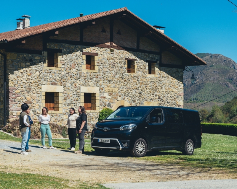 EXCURSIÓN A UNA SIDRERÍA VASCA CON TRANSPORTE