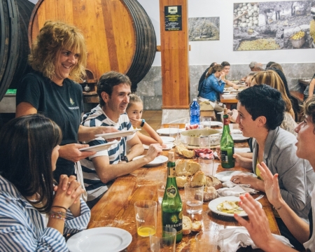 CASERÍO VASCO Y BODEGA DE SIDRA