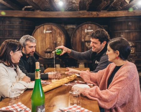 Bisita eta bazkaria Lizeaga sagardotegian