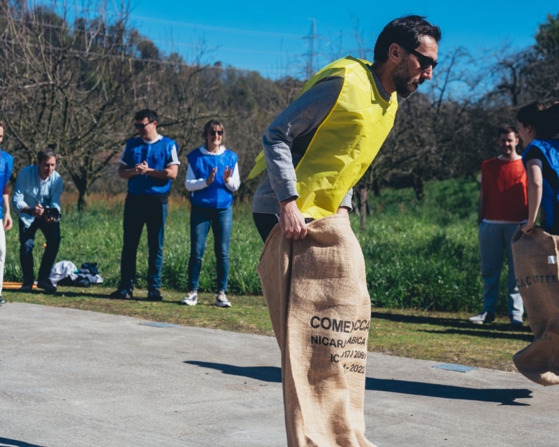Yincana de deporte rural y bodega de sidra Yincana de deporte rural y bodega de sidra