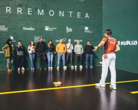 Erosi Euskal pilota eta sagardotegia Erosi Euskal pilota eta sagardotegia