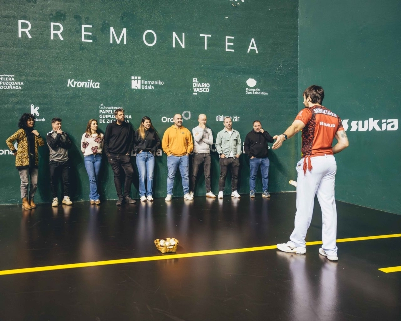 Erosi Euskal pilota eta sagardotegia Erosi Euskal pilota eta sagardotegia