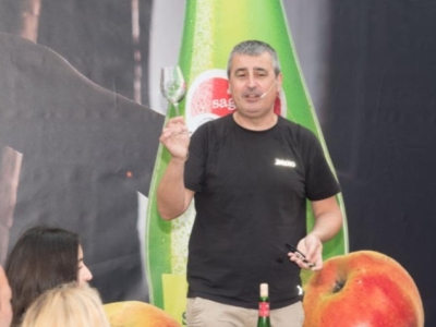 D.O. cider tasting at the Hernani Cod Week